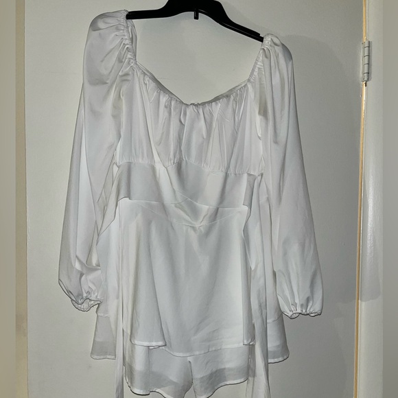 Viral Waist Snatching Romper - Picture 2 of 3